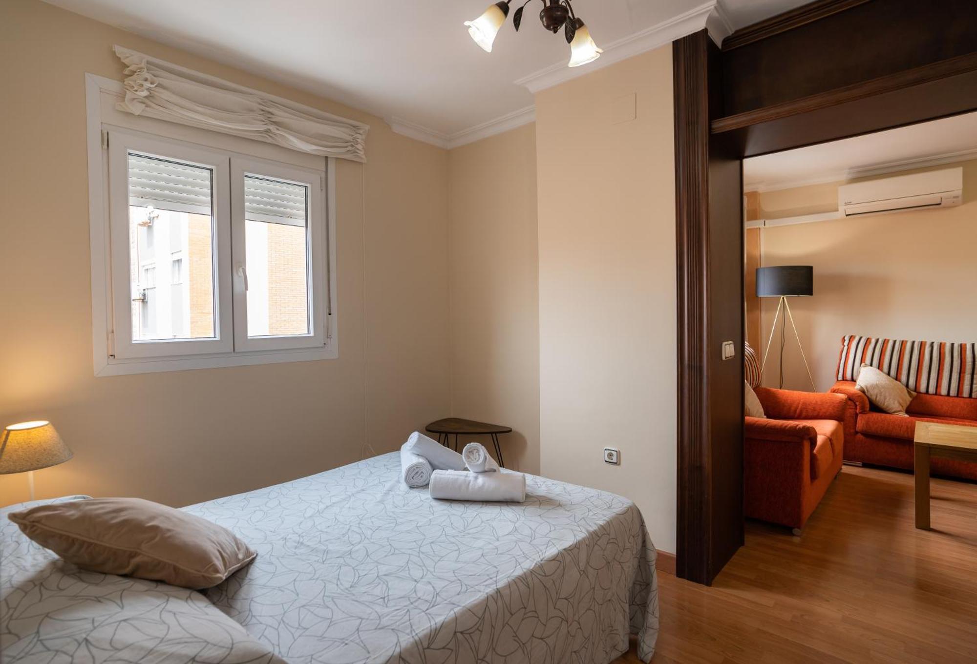 Appartement Cuarteles By Dossan à Málaga Extérieur photo