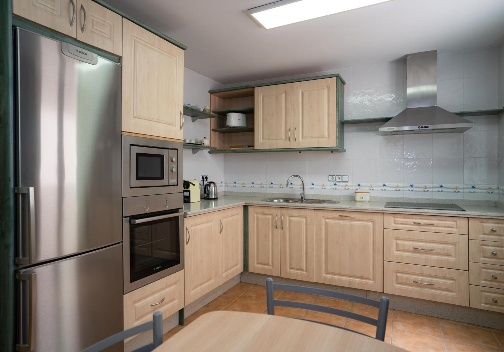 Appartement Cuarteles By Dossan à Málaga Extérieur photo