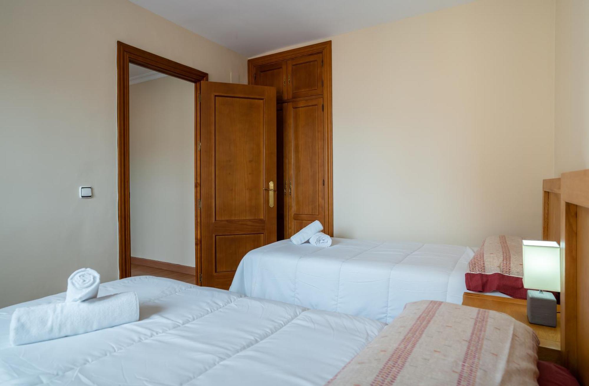 Appartement Cuarteles By Dossan à Málaga Extérieur photo